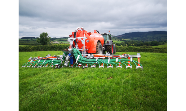 Abbey Machinery LESS Applicators Support Emission Reductions and Add Value