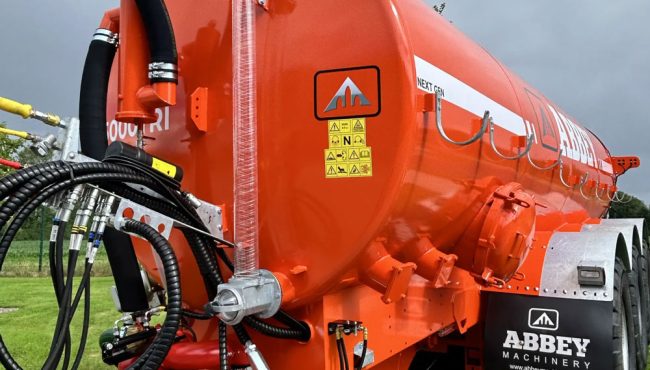 Abbey Machinery Tridem Tanker 5000TRI extreme close-up front
